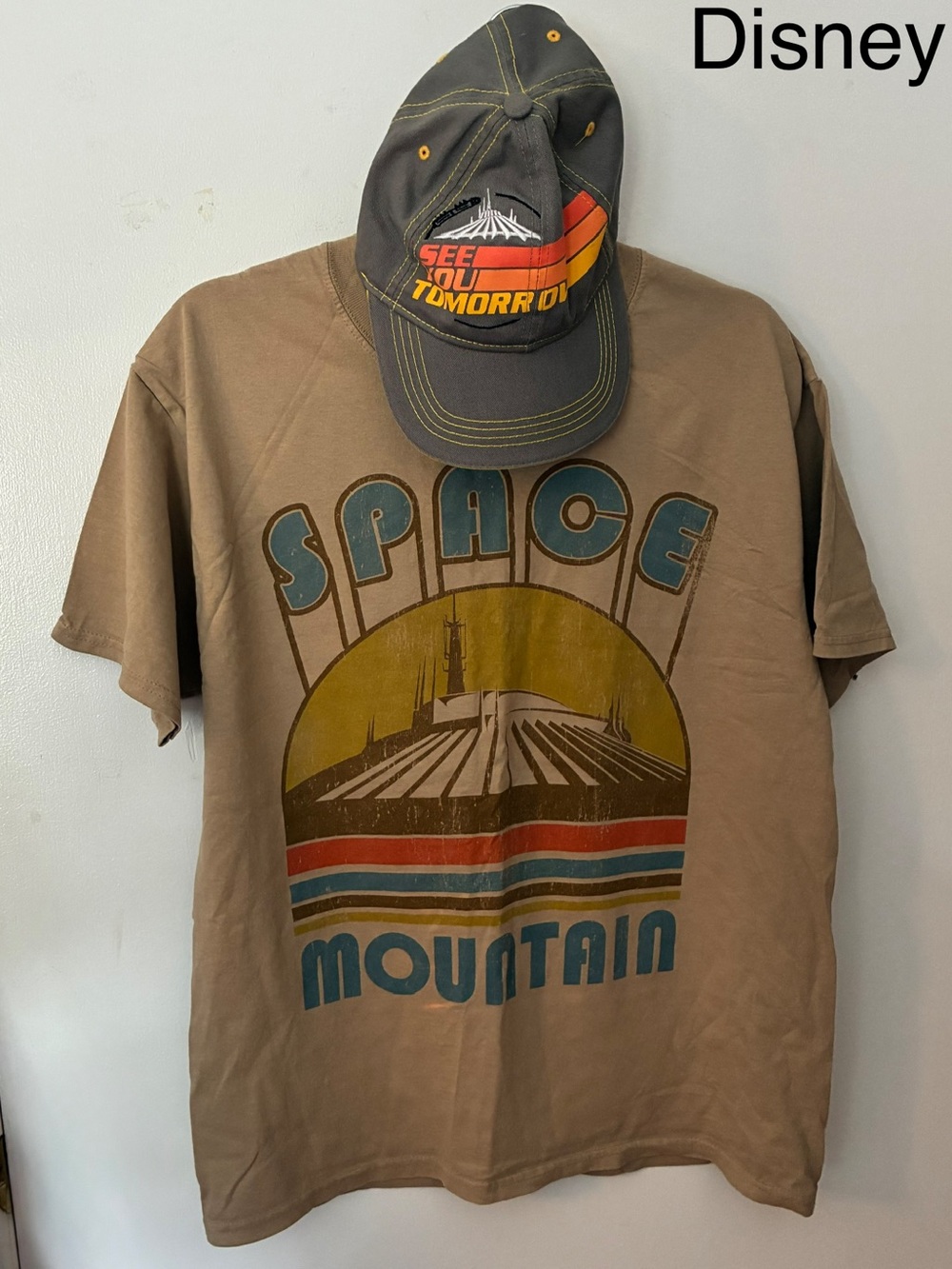 JJ 1 DISNEY Iconic Space Mountain Retro Graphic Tee & Tomorrowland cap